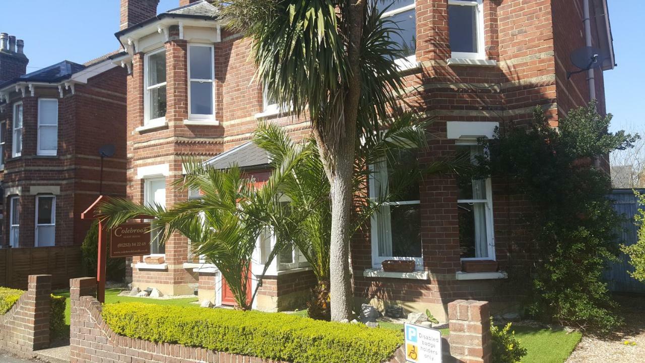 Colebrook Guest House Farnborough  Exterior photo