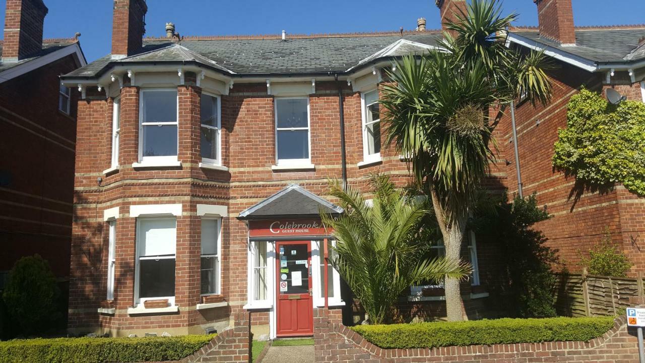 Colebrook Guest House Farnborough  Exterior photo